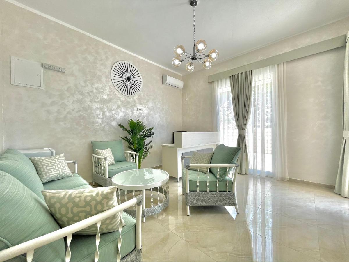 Seaside Apartments Sword Бар Екстериор снимка