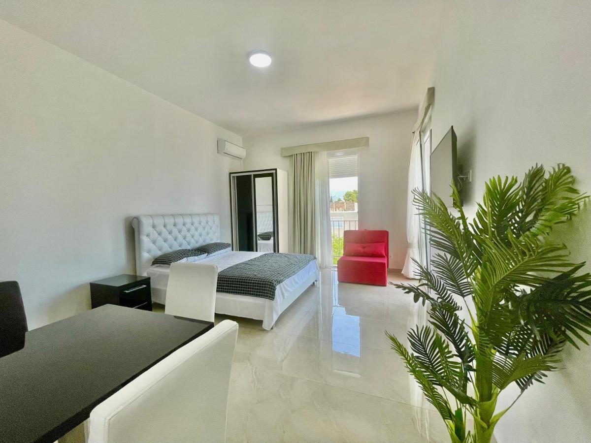 Seaside Apartments Sword Бар Екстериор снимка