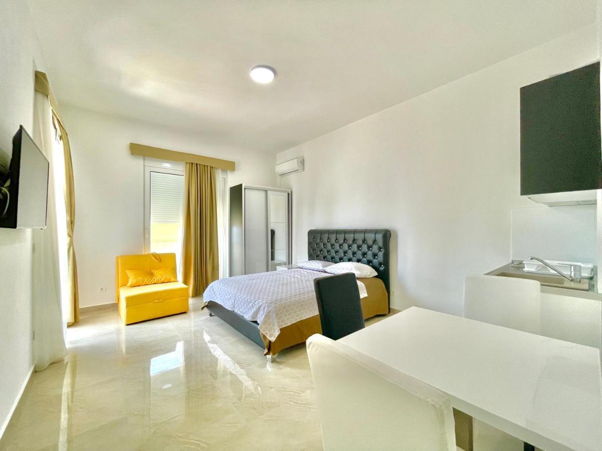 Seaside Apartments Sword Бар Екстериор снимка