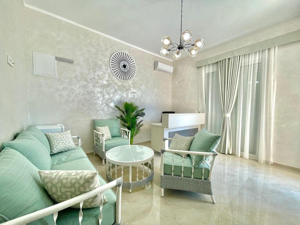 Seaside Apartments Sword Бар Екстериор снимка